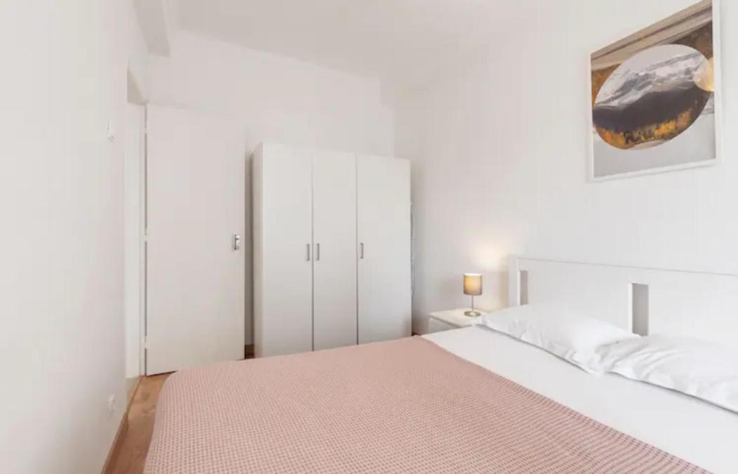 Beautiful 1 Bedroom Apartment Near Benfica Lissabon Exterior foto